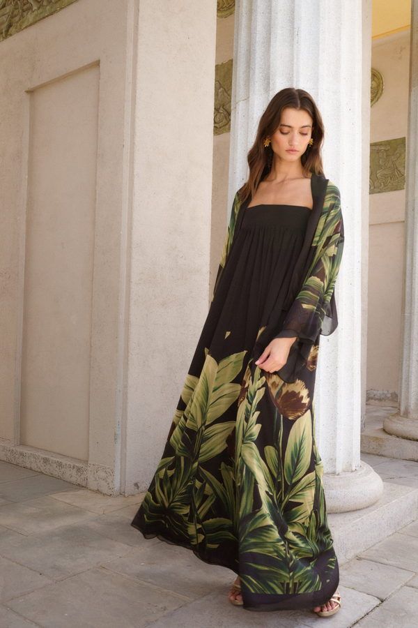 Olimpo Negro Hojas con Chaleco