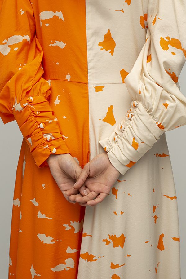 ARaise vestido largo dos colores naranja estampado manga larga 4