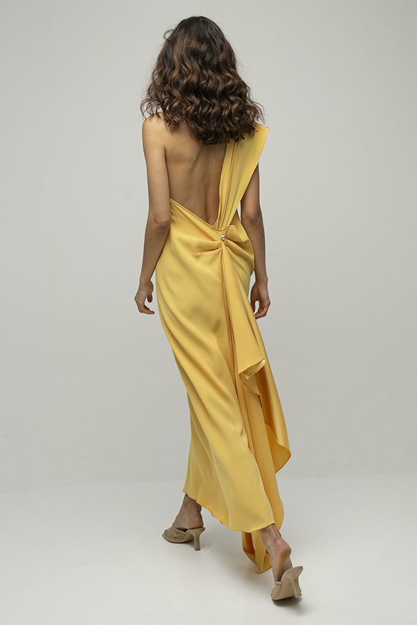 Vestido de fiesta largo de Racil Flavia amarillo lazada espalda largo 3