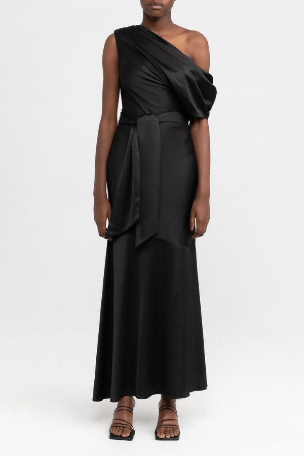 vestido-olinda-negro-cuello-asimetrico-caido-significant-other