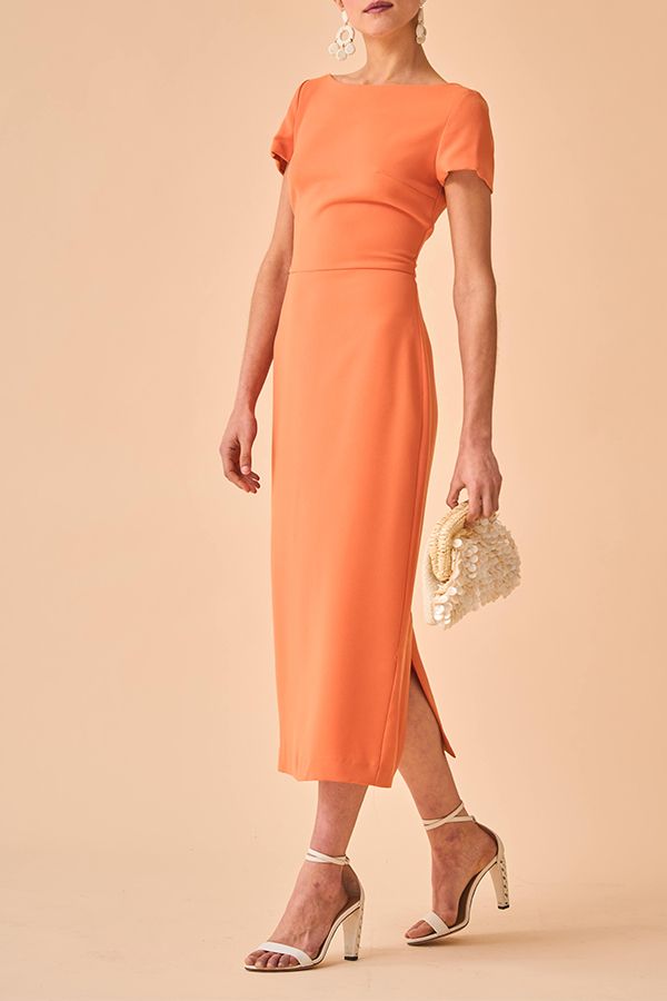 https://borow.es/wp-content/uploads/2024/05/vestido-antonina-midi-capa-naranja-3.jpg