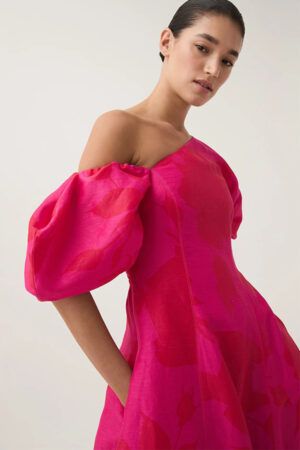 vestido-arista-midi-mangas-tulipán-rosa-2