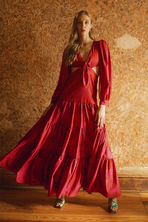 https://borow.es/wp-content/uploads/2024/10/NMZ-vestido-historia-largo-rojo.jpg