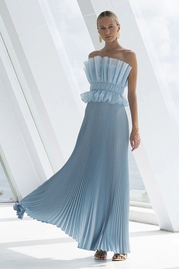 https://borow.es/wp-content/uploads/2025/03/lidee-masquerade-gown-minerale-3.jpg
