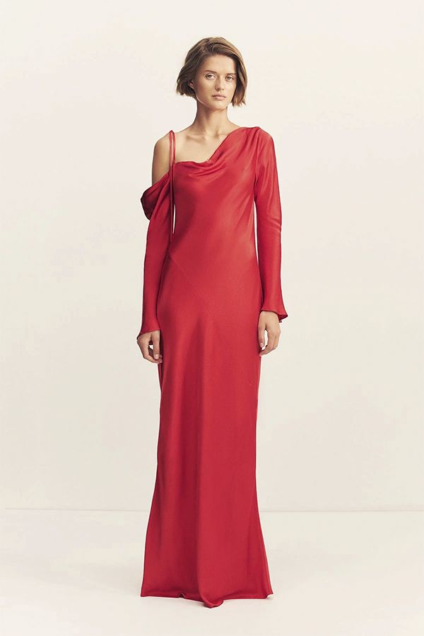 https://borow.es/wp-content/uploads/2025/04/Asymmetrical_Long_Sleeve_Maxi_Dress_.jpg