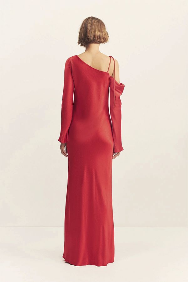 https://borow.es/wp-content/uploads/2025/04/Asymmetrical_Long_Sleeve_Maxi_Dress_3.jpg