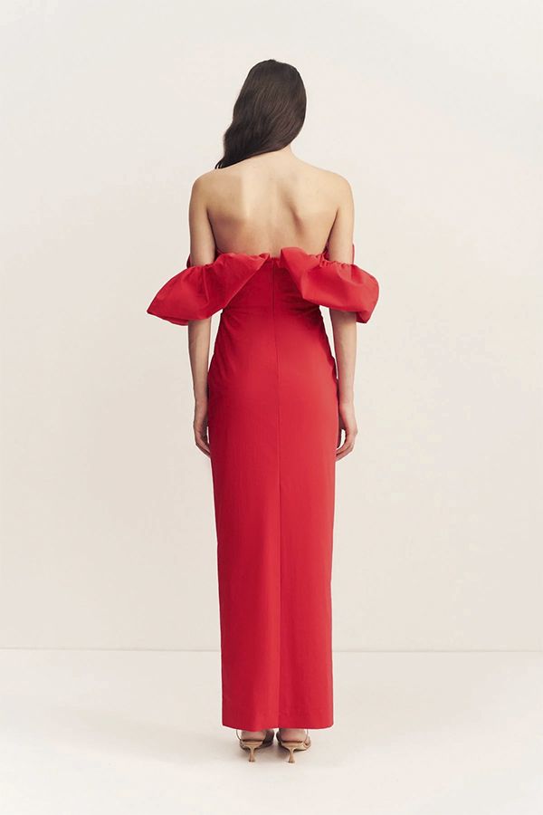 https://borow.es/wp-content/uploads/2025/04/Campbell-Off-Shoulder-Bubble-Maxi-Dress-1.jpg