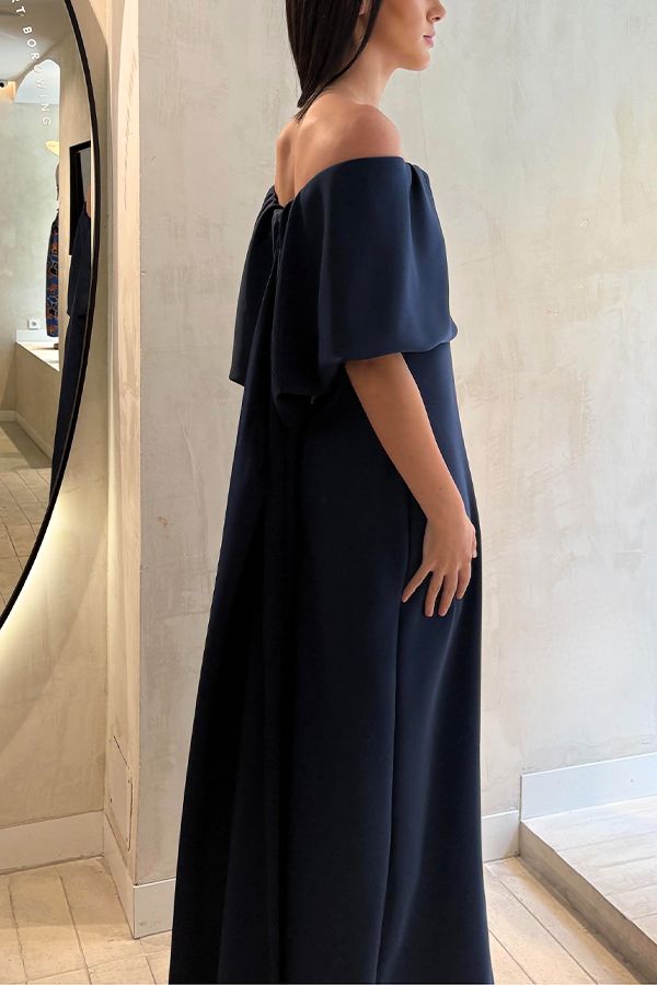 https://borow.es/wp-content/uploads/2025/06/carolina-azul-crepe.jpg