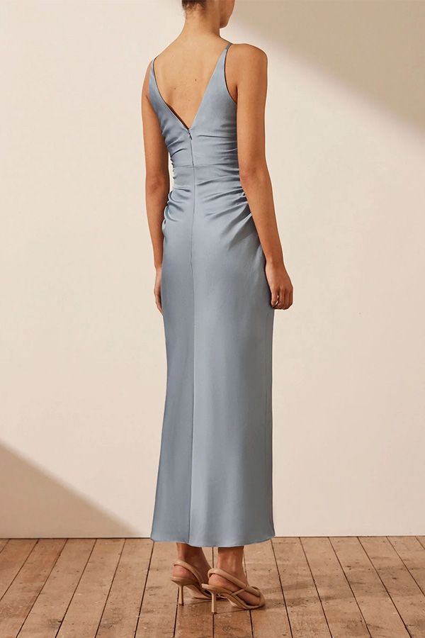 https://borow.es/wp-content/uploads/2025/06/luxe-high-neck-ruched-midi-azure-4.jpg